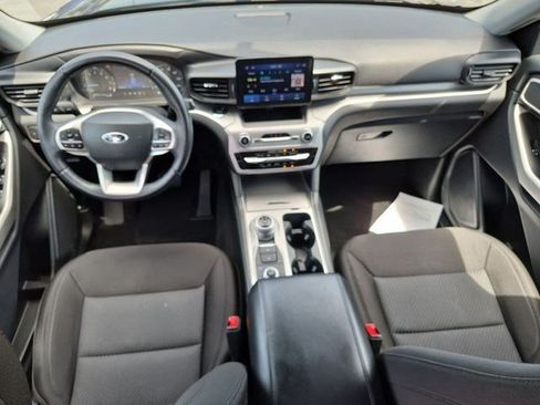 Used 2022 Ford Explorer XLT AWD/4WD image 27