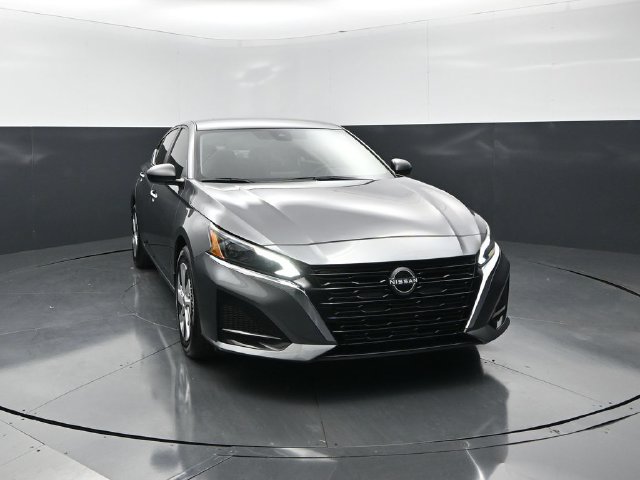 Certified 2025 Nissan Altima 2.5 S FWD image 5