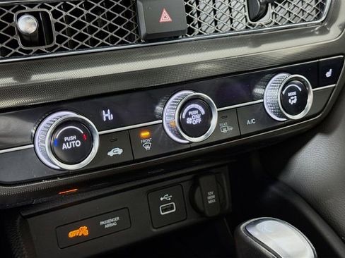 Used 2023 Acura Integra A-Spec image 16