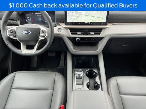 New 2026 Ford Explorer Active w/ Active Comfort Package AWD/4WD image 3
