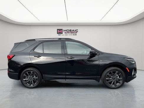 Used 2023 Chevrolet Equinox RS image 8