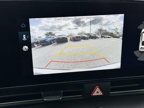 Used 2025 Hyundai Elantra N FWD image 27