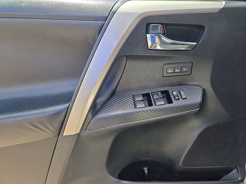 Used 2015 Toyota RAV4 Limited AWD/4WD image 13
