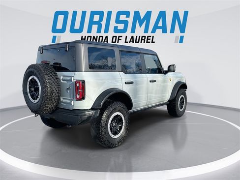 Used 2024 Ford Bronco Badlands image 8