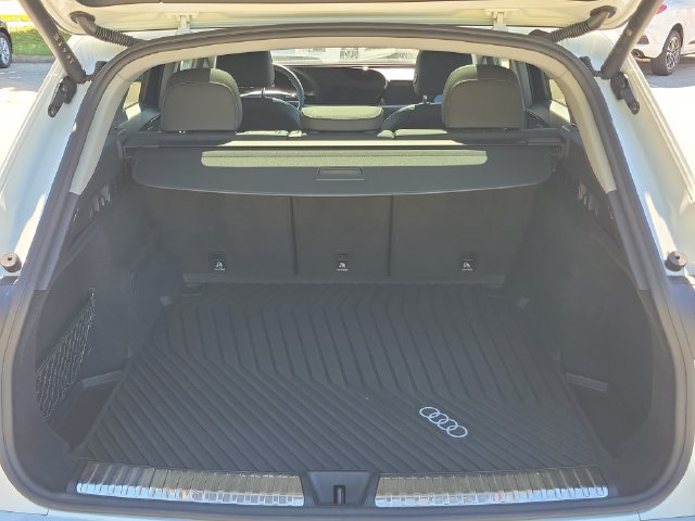 Used 2025 Audi Q5 Premium Plus w/ Premium Plus AWD/4WD image 29