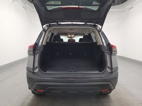 Used 2021 Nissan Rogue S image 29