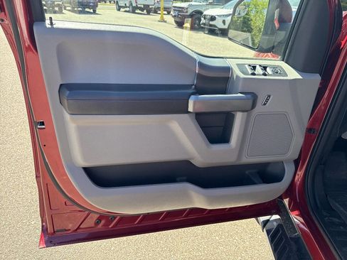 Used 2018 Ford F150 XLT w/ Equipment Group 302A Luxury AWD/4WD image 29