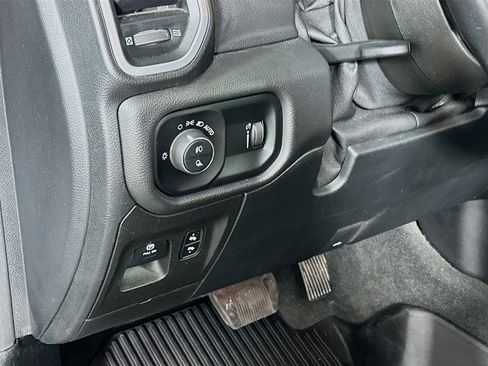 Used 2021 RAM 1500 Big Horn image 16
