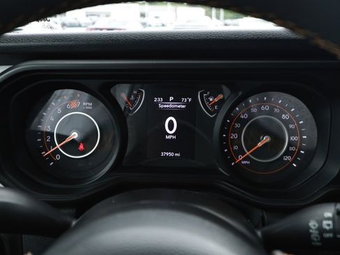 Used 2024 Jeep Wrangler Unlimited Sport AWD/4WD image 12