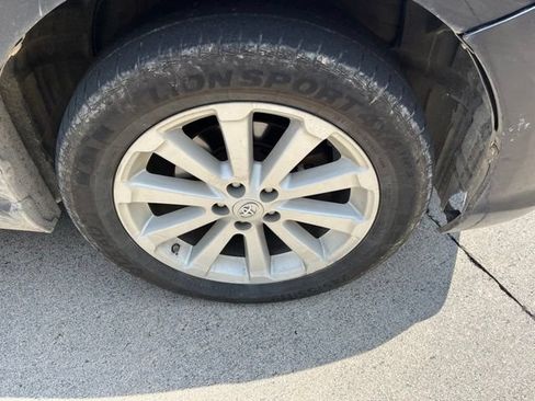 Used 2010 Toyota Venza FWD image 11