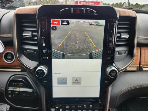 Used 2022 RAM 3500 Limited image 29