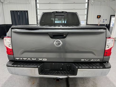 Used 2017 Nissan Titan SV AWD/4WD image 5