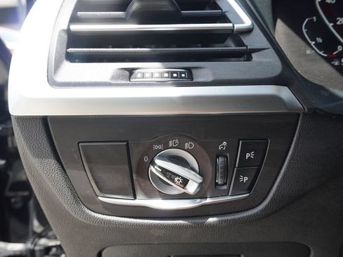 Used 2024 BMW X3 sDrive30i RWD image 39