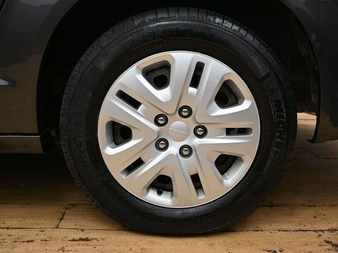 Used 2019 Dodge Grand Caravan SE image 10