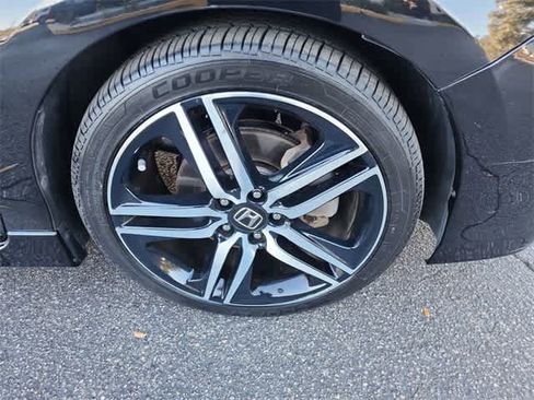 Used 2017 Honda Accord Sport Special Edition image 12