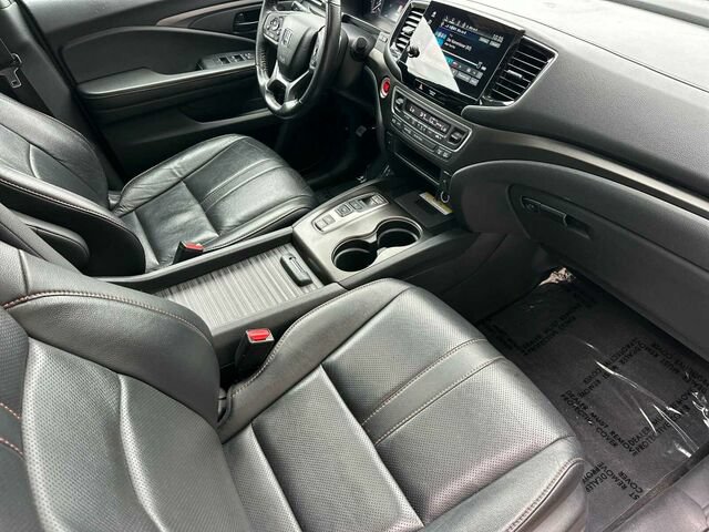 Used 2023 Honda Passport TrailSport image 19