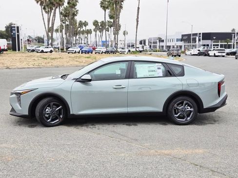 New 2026 Kia K4 FWD image 11
