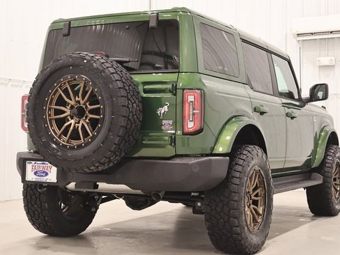 New 2025 Ford Bronco Outer Banks image 9