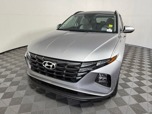 Used 2024 Hyundai Tucson SEL w/ Convenience Package FWD image 2