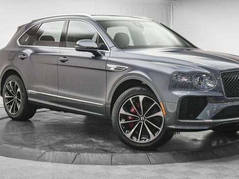 New 2025 Bentley Bentayga image 1