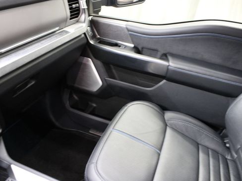 Used 2025 Ford F350 Platinum AWD/4WD image 39