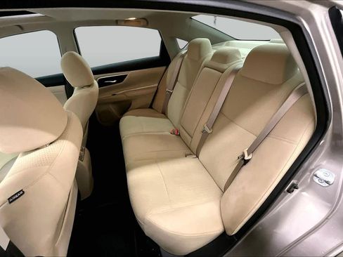 Used 2015 Nissan Altima 2.5 SV w/ Convenience Package FWD image 19