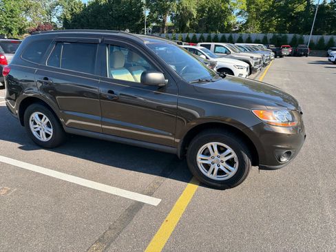 Used 2011 Hyundai Santa Fe GLS AWD/4WD image 2