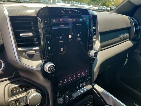 New 2026 RAM 1500 Big Horn AWD/4WD image 19