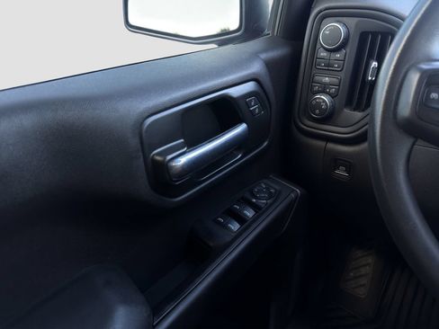 Used 2021 Chevrolet Silverado 1500 Custom Trail Boss AWD/4WD image 12