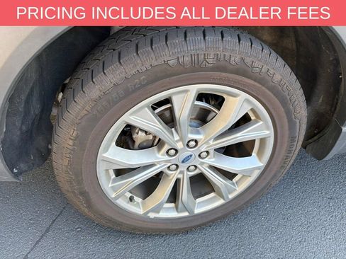 Used 2022 Ford Explorer XLT w/ Equipment Group 202A RWD image 7