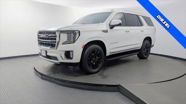 Used 2021 GMC Yukon SLT w/ SLT Premium Package AWD/4WD image 2