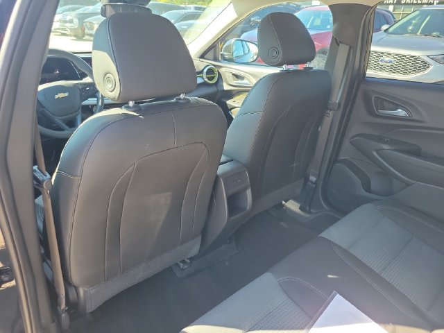 Used 2026 Chevrolet Trax LT FWD image 11