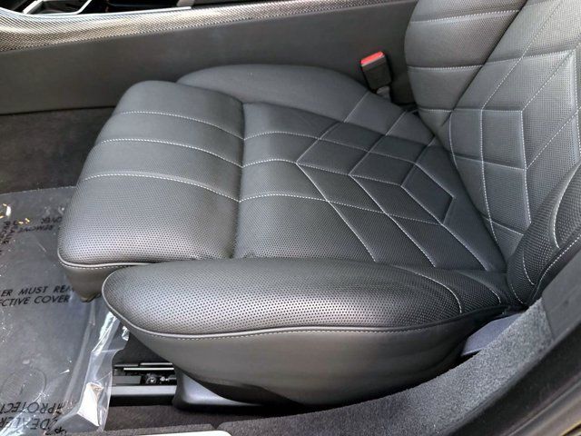 Certified 2023 BMW i7 xDrive60 AWD/4WD image 18