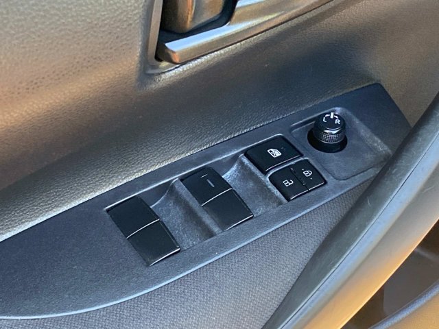 Used 2023 Toyota Corolla LE FWD image 12