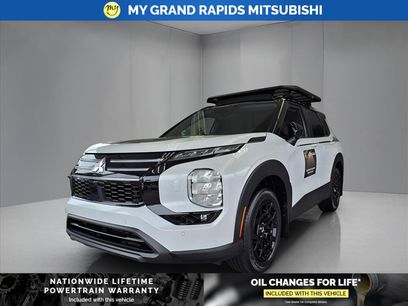New 2025 Mitsubishi Outlander AWD