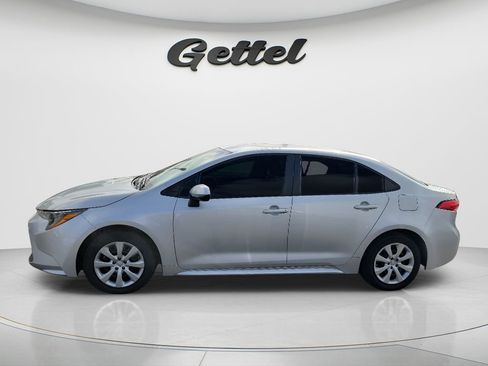 Used 2022 Toyota Corolla LE image 7