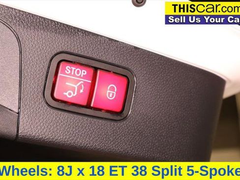 Used 2021 Mercedes-Benz GLC 300 w/ Premium Package image 31