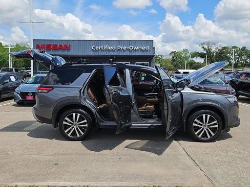 Certified 2023 Nissan Pathfinder Platinum image 13