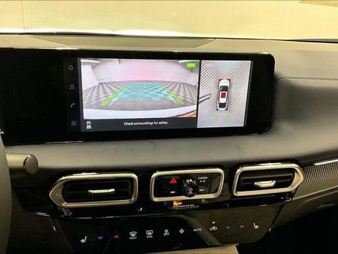 New 2026 Nissan Sentra SL w/ Floor Mat Package FWD image 25