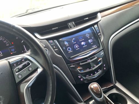 Used 2017 Cadillac XTS Luxury image 14