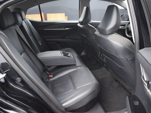Used 2026 Toyota Camry XLE FWD image 11