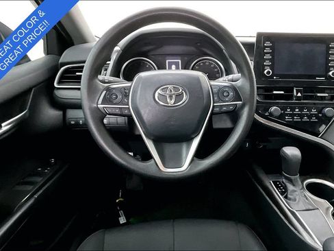 Used 2021 Toyota Camry LE FWD image 5