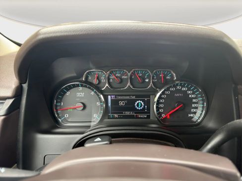 Used 2016 Chevrolet Suburban LT image 11