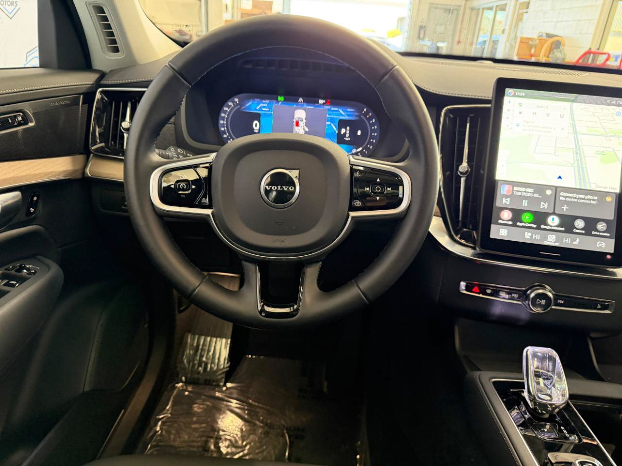 Used 2026 Volvo XC90 B6 Plus AWD/4WD image 32