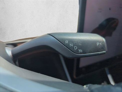 Used 2018 Tesla Model 3 Long Range RWD image 14