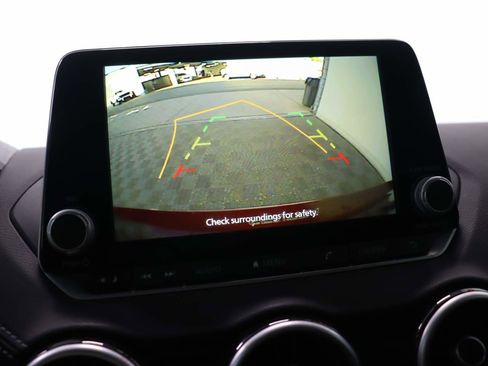 Used 2025 Nissan Sentra SV image 12