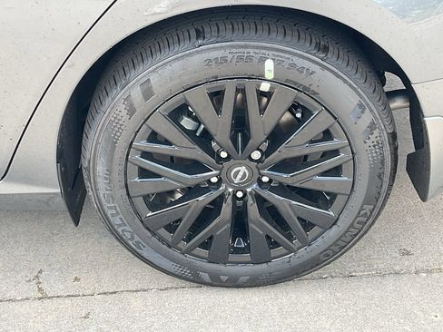 New 2026 Nissan Altima 2.5 SV FWD image 7