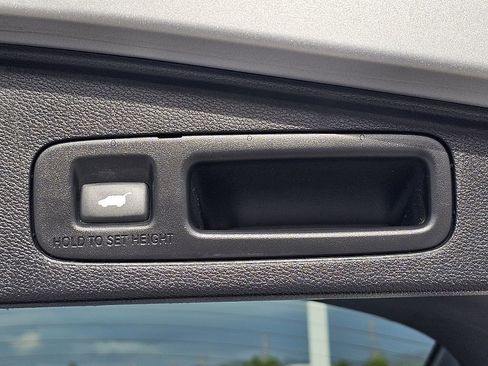 Used 2018 Honda CR-V EX-L image 11