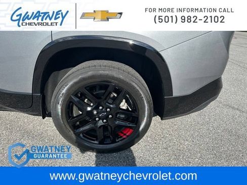 Used 2023 Chevrolet Traverse Premier w/ Redline Edition FWD image 10