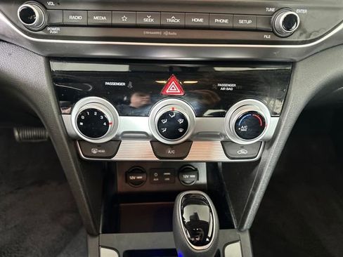 Used 2019 Hyundai Elantra SEL w/ Cargo Package image 23